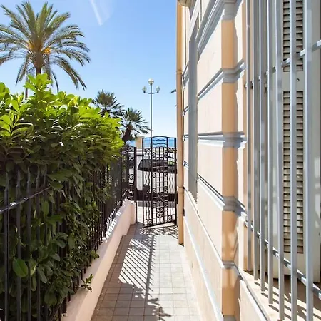 #15 Sea Front Ac Stunning View For 6 Pers Wifi アパート ニース